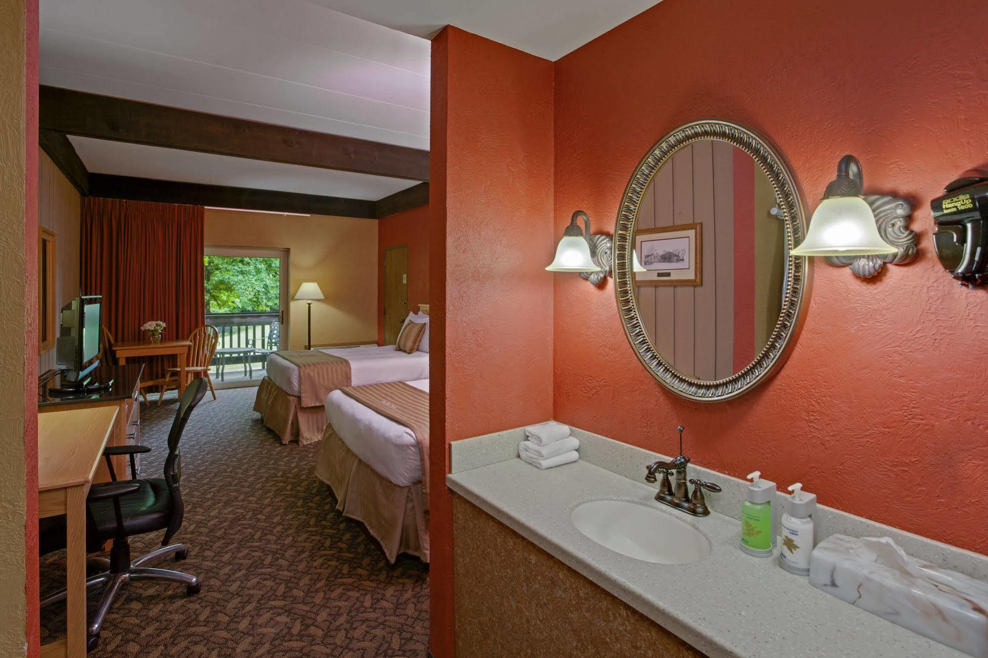 Mohican Lodge And Conference Center Perrysville Buitenkant foto