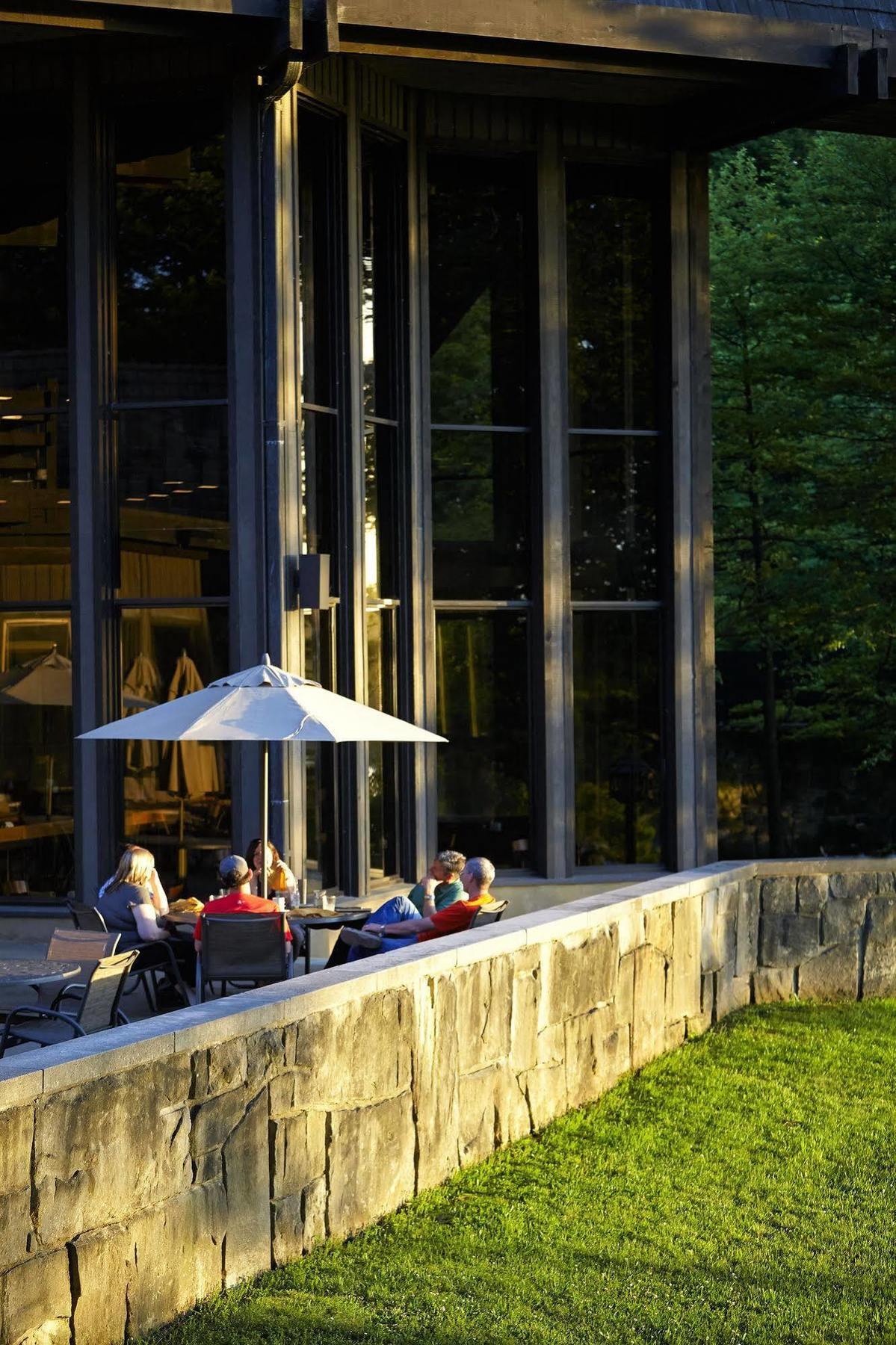 Mohican Lodge And Conference Center Perrysville Buitenkant foto