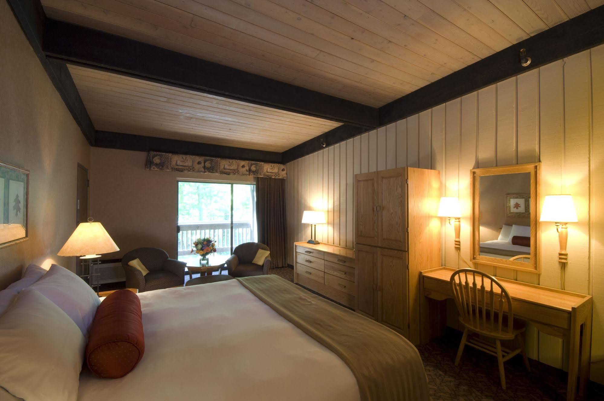 Mohican Lodge And Conference Center Perrysville Buitenkant foto