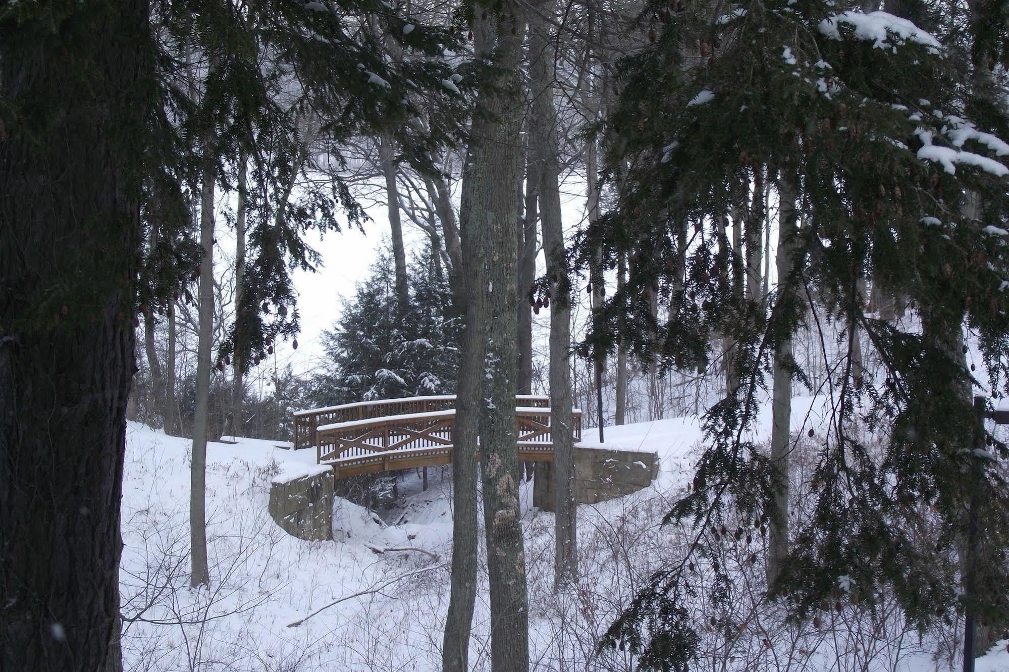 Mohican Lodge And Conference Center Perrysville Buitenkant foto